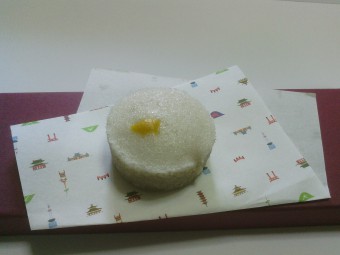 薯蕷(じょうよ)蒸し柚子風味【もちもちの食感が楽しめる!